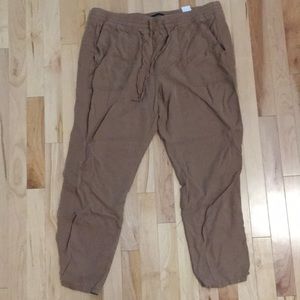 Banana Republic relaxed fit pants